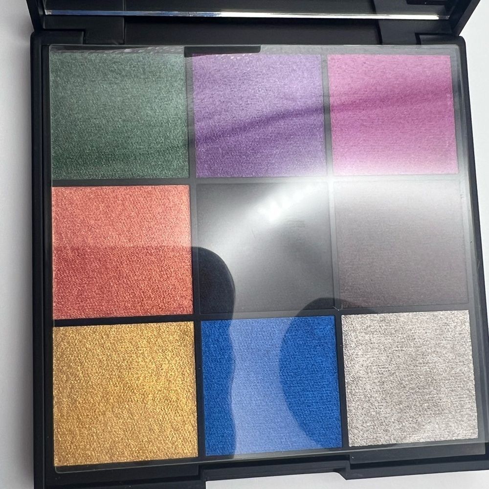 Avon FMG Cashmere Eyeshadow Palette - Picture 1 of 5